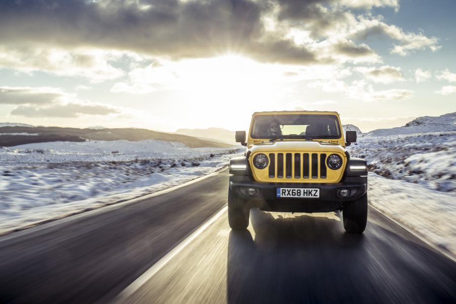 Jeep Wrangler Unlimited Rubicon (JL) 2019 года  (UK) (фото 13 из 23)